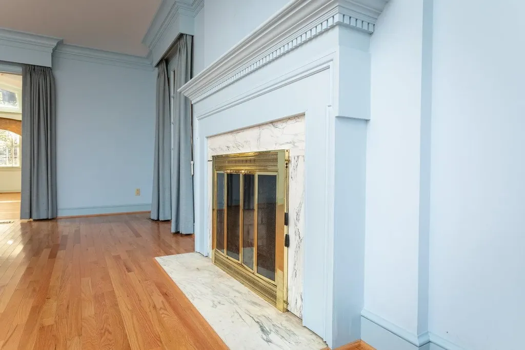 71 First Street Fishersville VA 22939