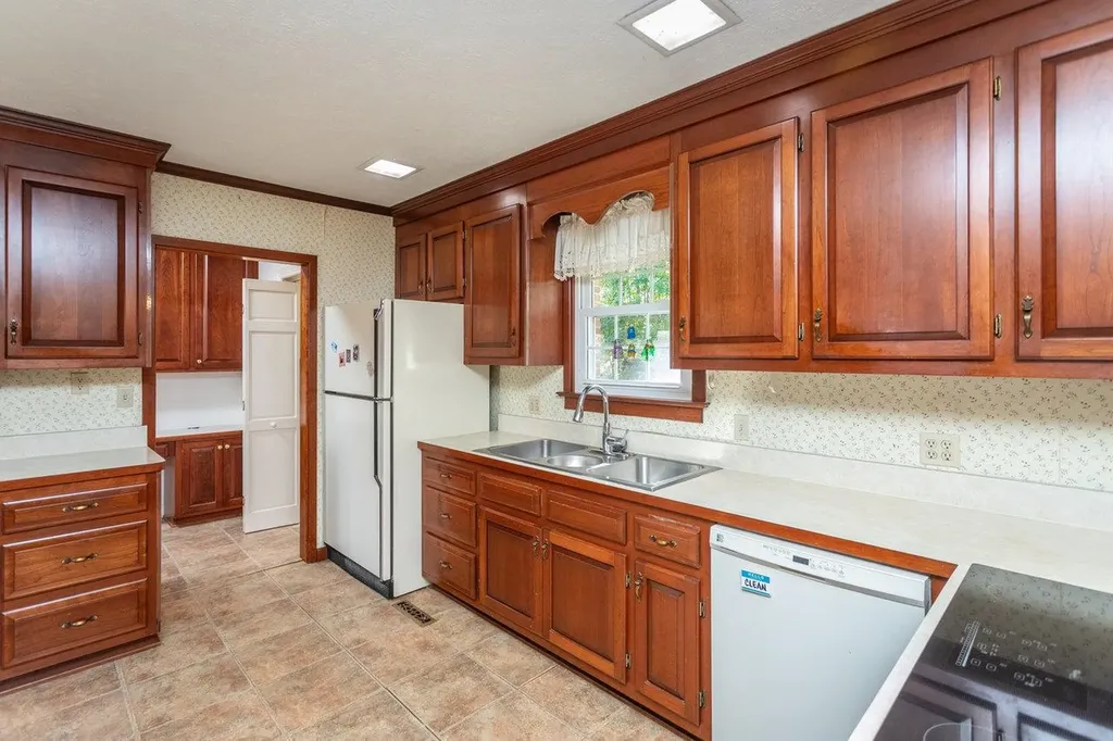 71 First Street Fishersville VA 22939