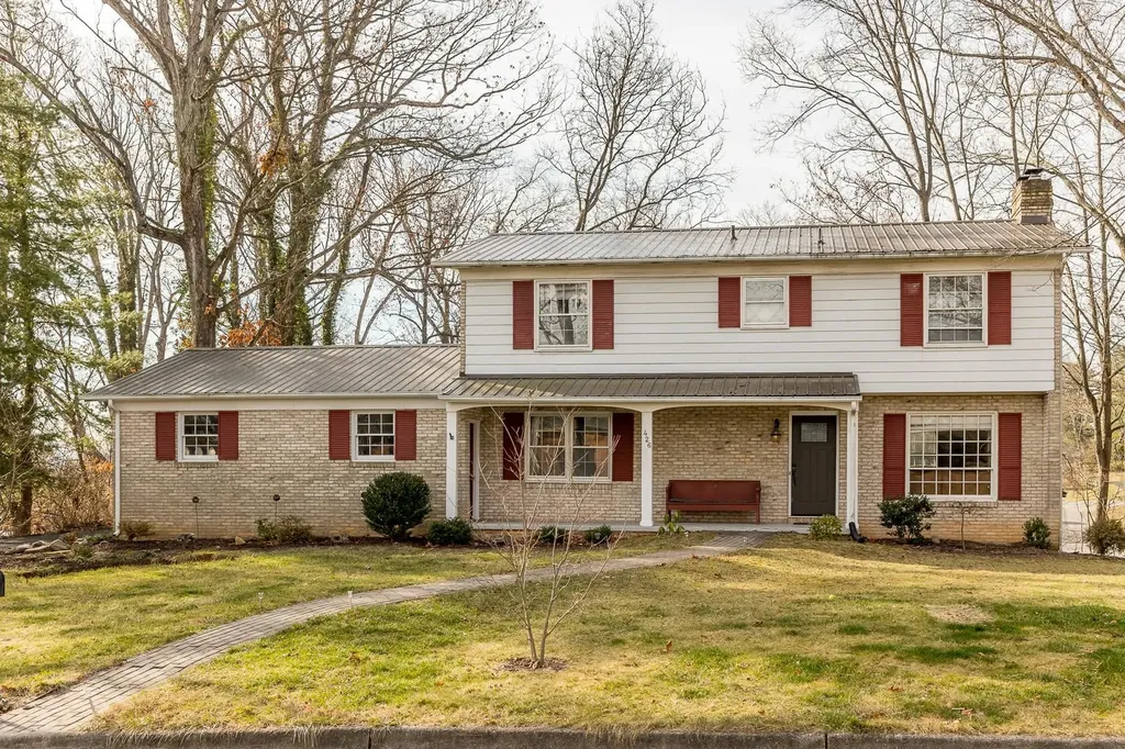 426 Windemere Drive Staunton VA 24401
