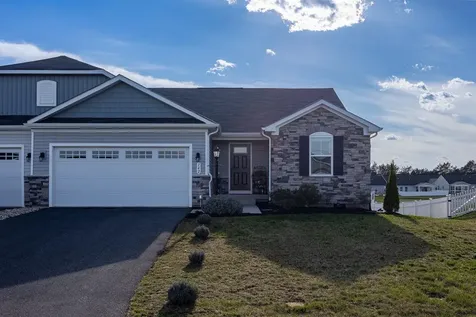 142 South Peak Drive Mcgaheysville VA 22840