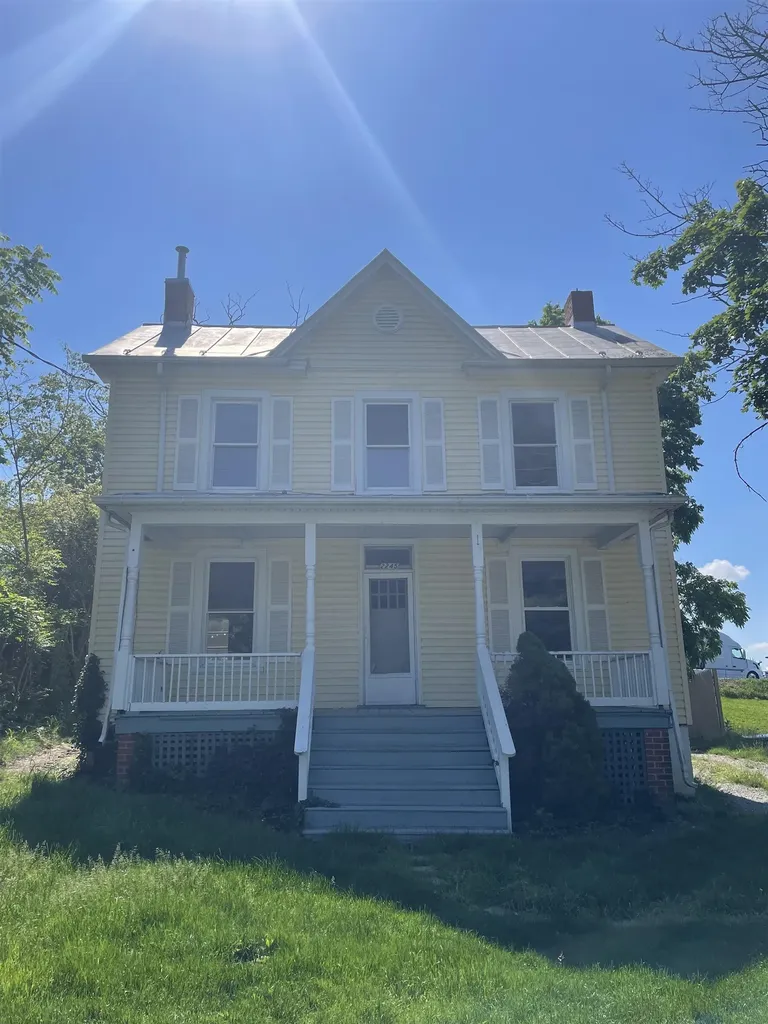2245 Lee Highway Mount Sidney VA 24467