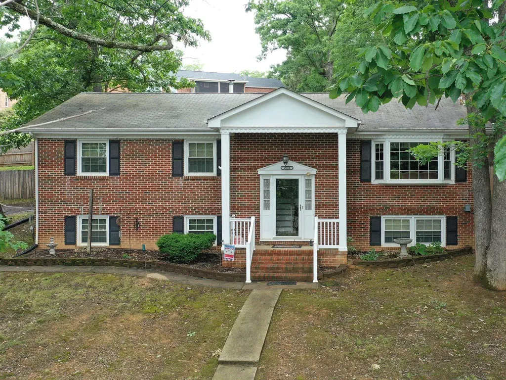 2614 Eston Drive Staunton VA 24401