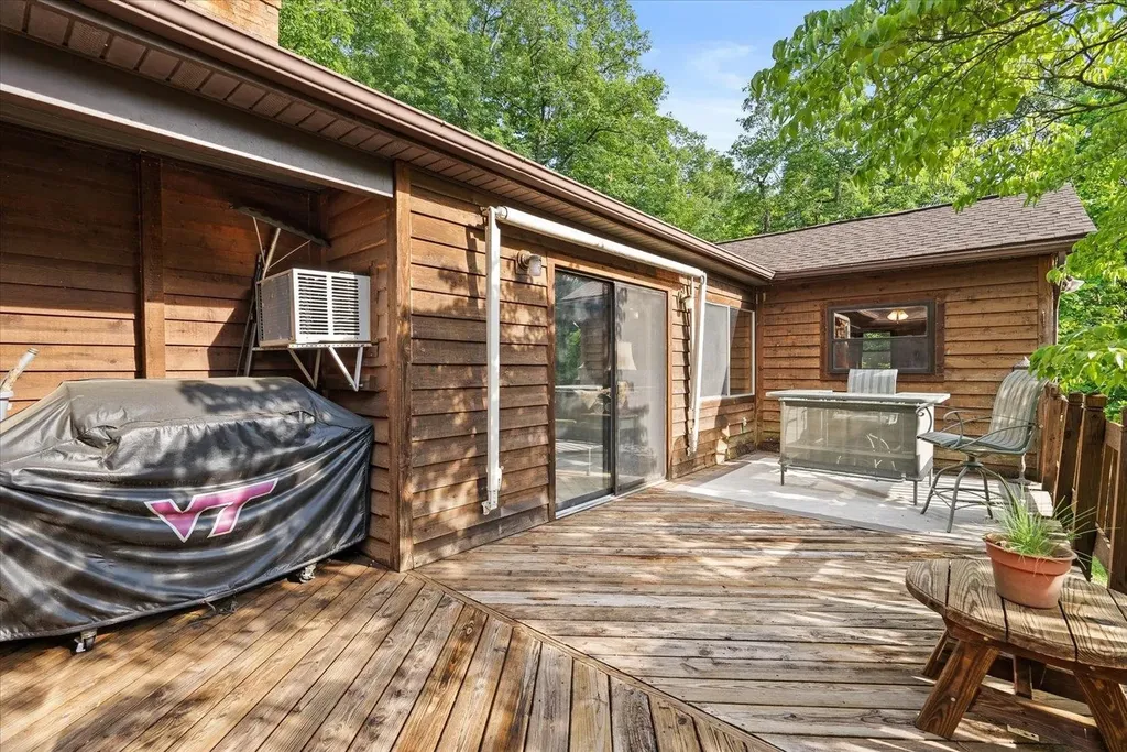 140 Rocky Mountain Lane New Market VA 22844
