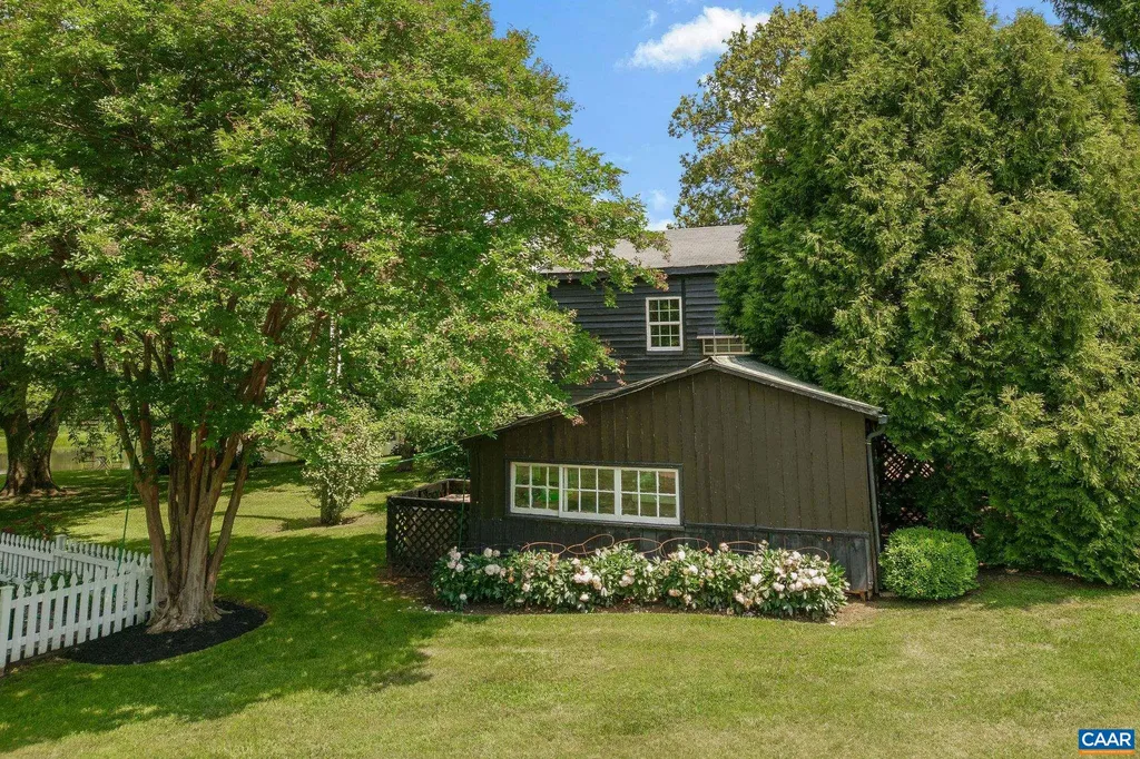 13326 Chicken Mountain Road Orange VA 22960