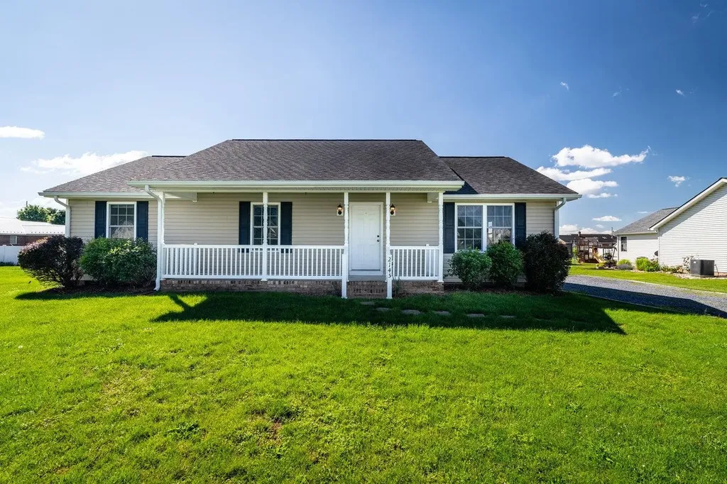 2145 Cloverleaf Lane Dayton VA 22821