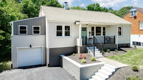 220 Edgewood Road Staunton VA 24401