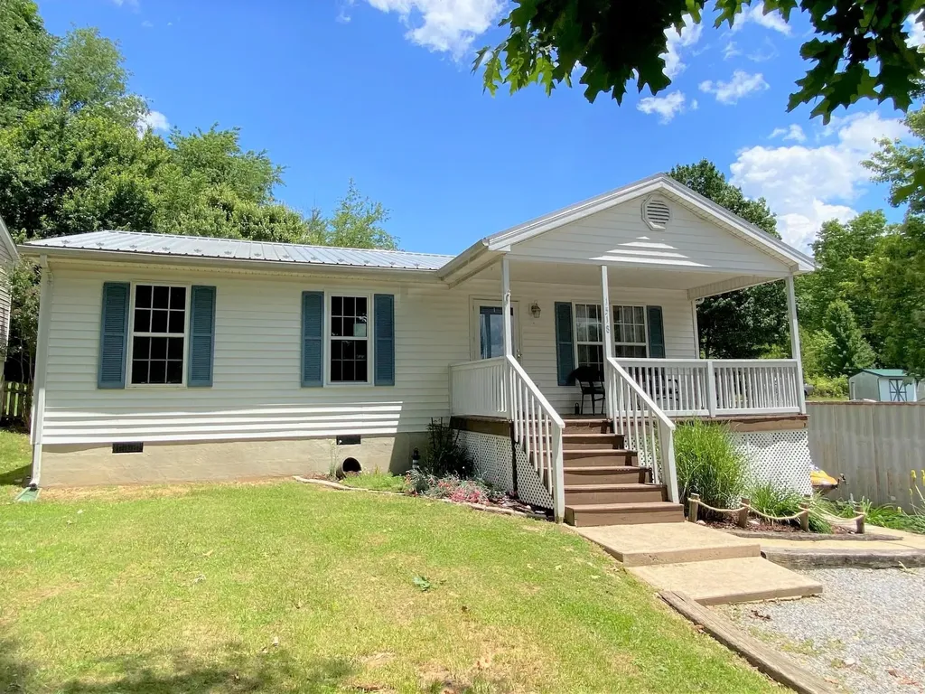 1518 Shenandoah Avenue Waynesboro VA 22980