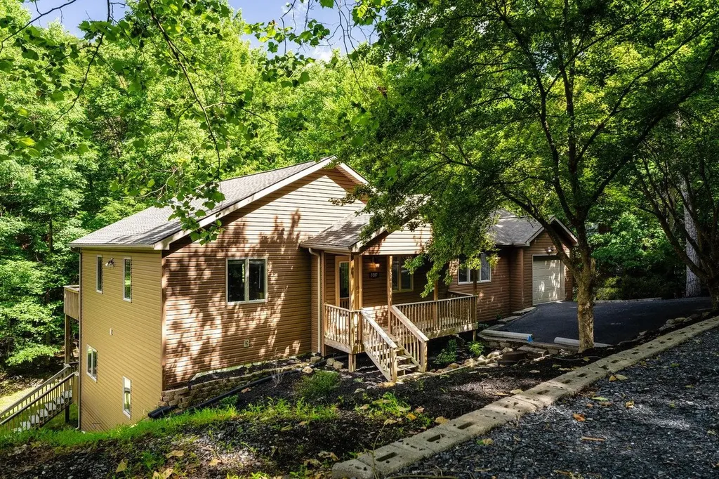 5207 Nicklaus Lane Mcgaheysville VA 22840