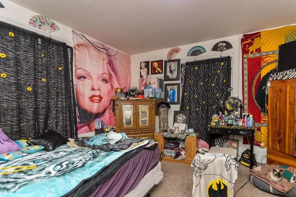 203 Main Street N Broadway VA 22815