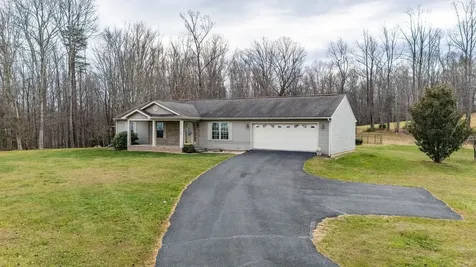 151 Granjo Lane Churchville VA 24421