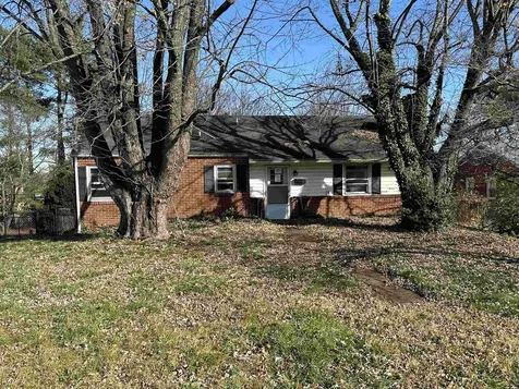 2427 Mount Vernon Street Waynesboro VA 22980