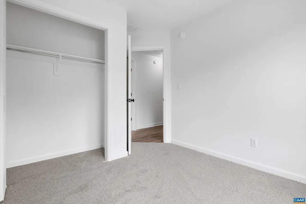 33 Brougham Road Palmyra VA 22963