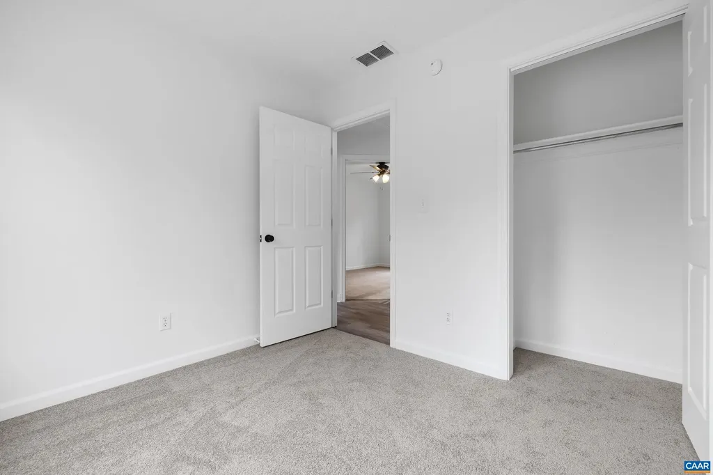 33 Brougham Road Palmyra VA 22963