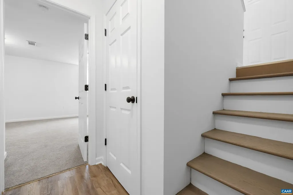 33 Brougham Road Palmyra VA 22963