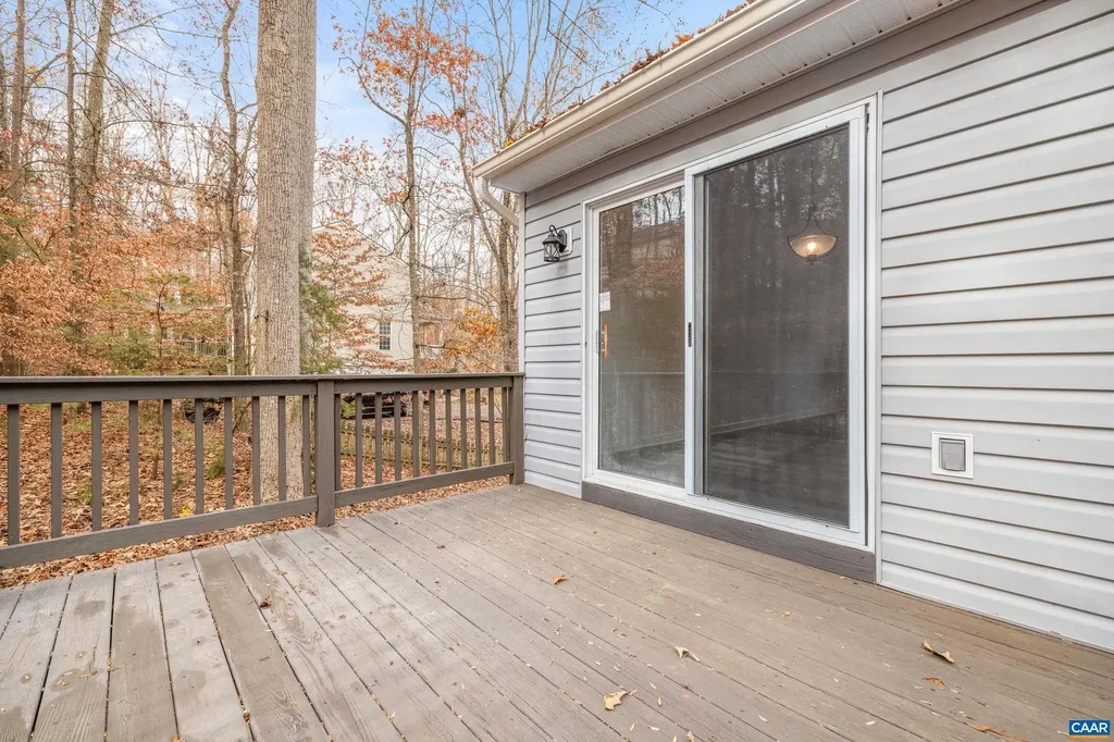 33 Brougham Road Palmyra VA 22963