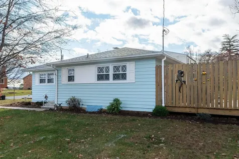 1612 Ridgeway Drive Staunton VA 24401