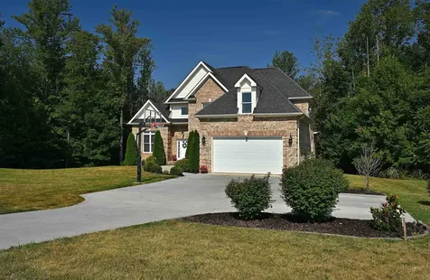 114 Jaspers Lane Stuarts Draft VA 24477