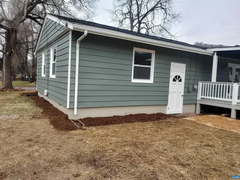 116 Jackson Avenue Waynesboro VA 22980
