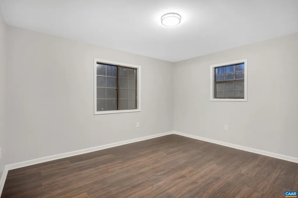 173 Peach Grove Road Louisa VA 23093