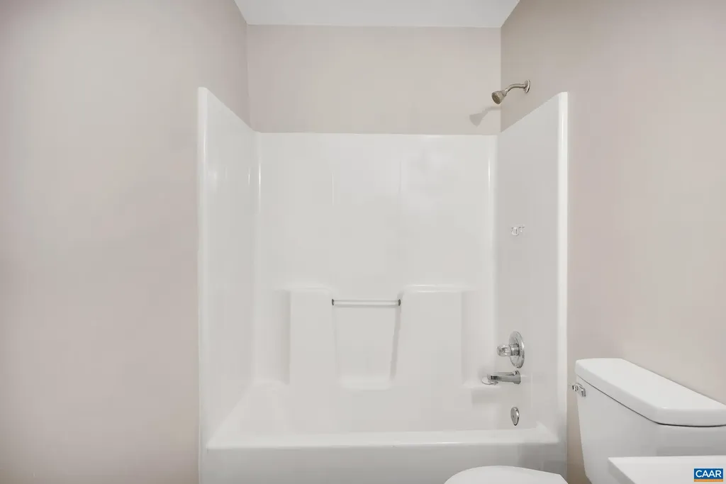 173 Peach Grove Road Louisa VA 23093