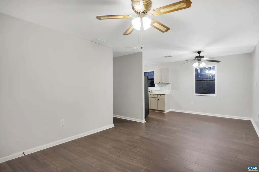 173 Peach Grove Road Louisa VA 23093