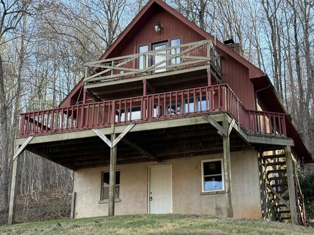 192 Opus Lane Amherst VA 24521