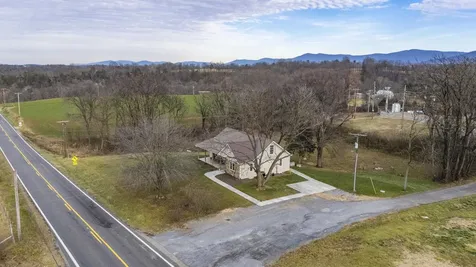 4733 Us Highway 340 Shenandoah VA 22849