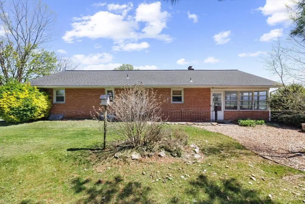 2447 Rittenour Road Edinburg VA 22824