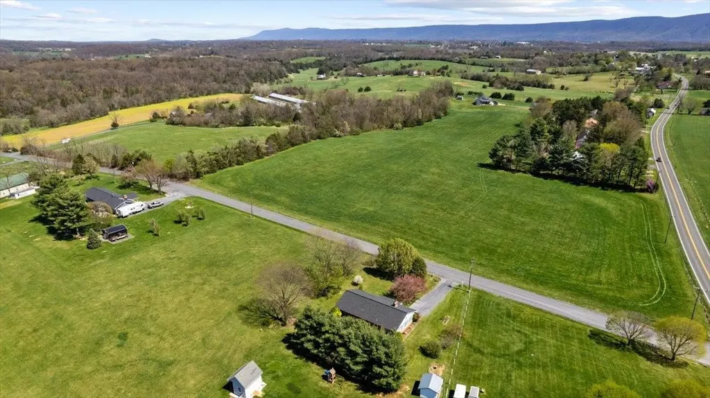 2447 Rittenour Road Edinburg VA 22824