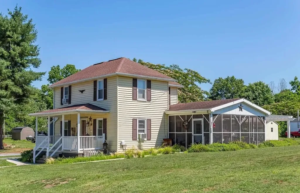 400 Long Avenue Shenandoah VA 22849