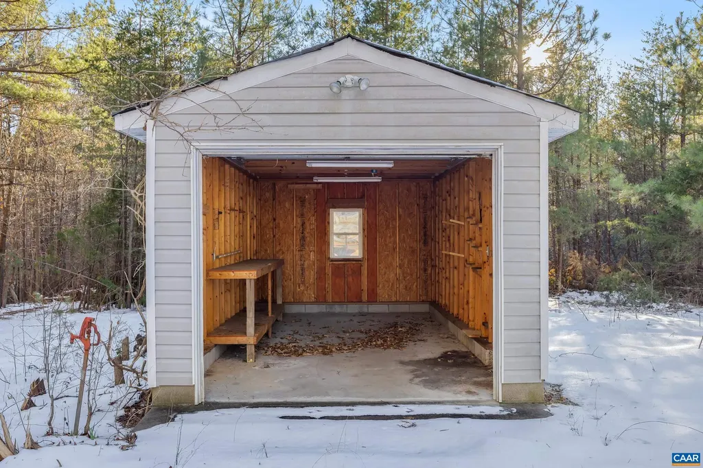 1588 Holly Grove Drive Bumpass VA 23024