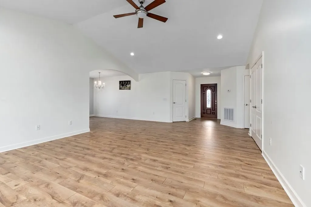 2020 Russell Drive Rockingham VA 22801