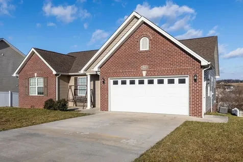2020 Russell Drive Rockingham VA 22801