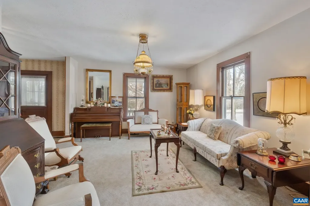 12506 James Madison Highway Palmyra VA 22963