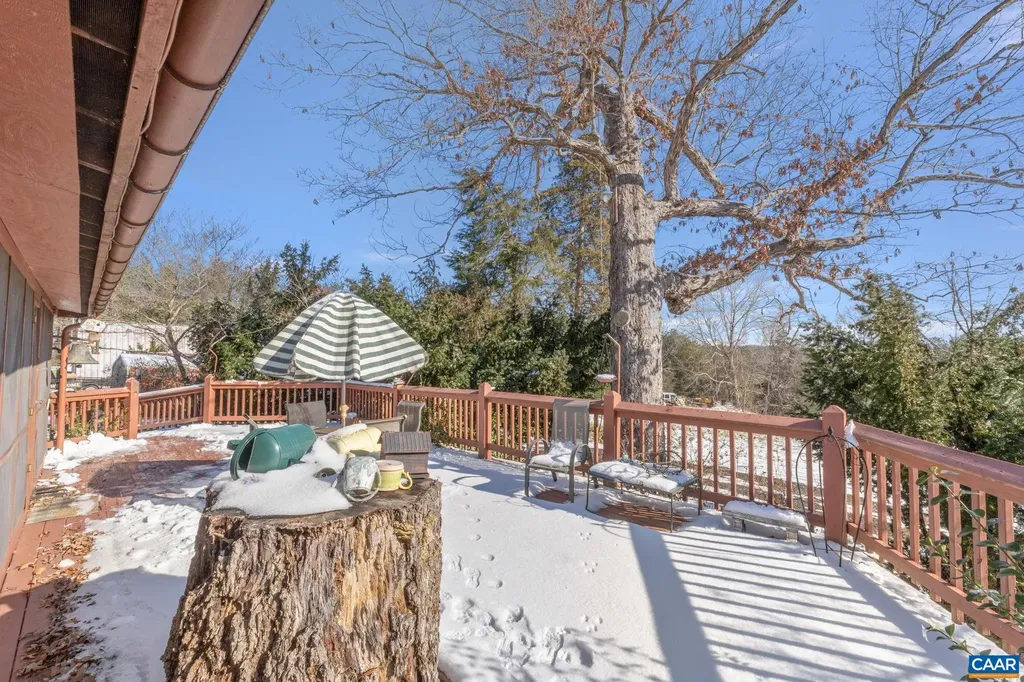 12506 James Madison Highway Palmyra VA 22963