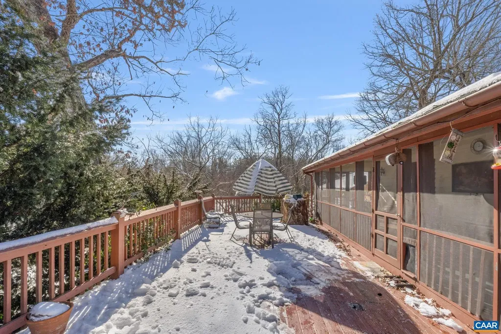 12506 James Madison Highway Palmyra VA 22963