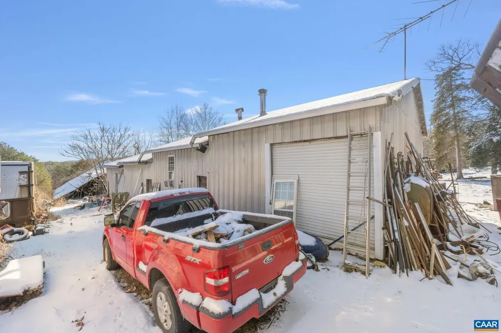 12506 James Madison Highway Palmyra VA 22963