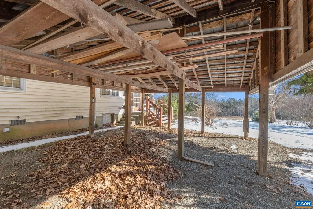 12506 James Madison Highway Palmyra VA 22963