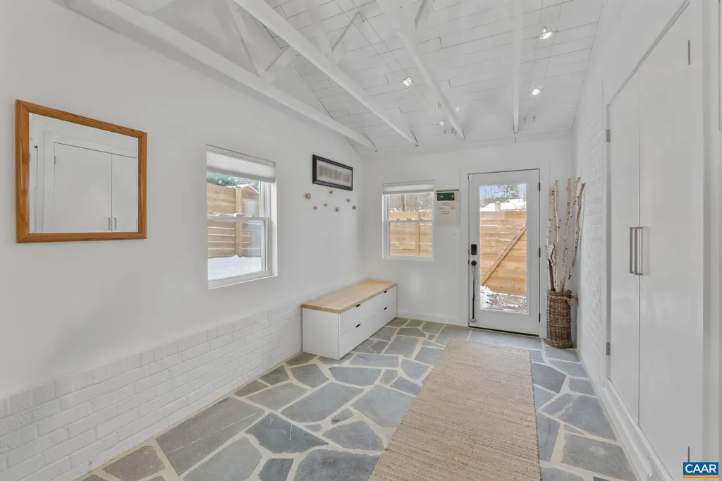 1314 Kenwood Lane Charlottesville VA 22901