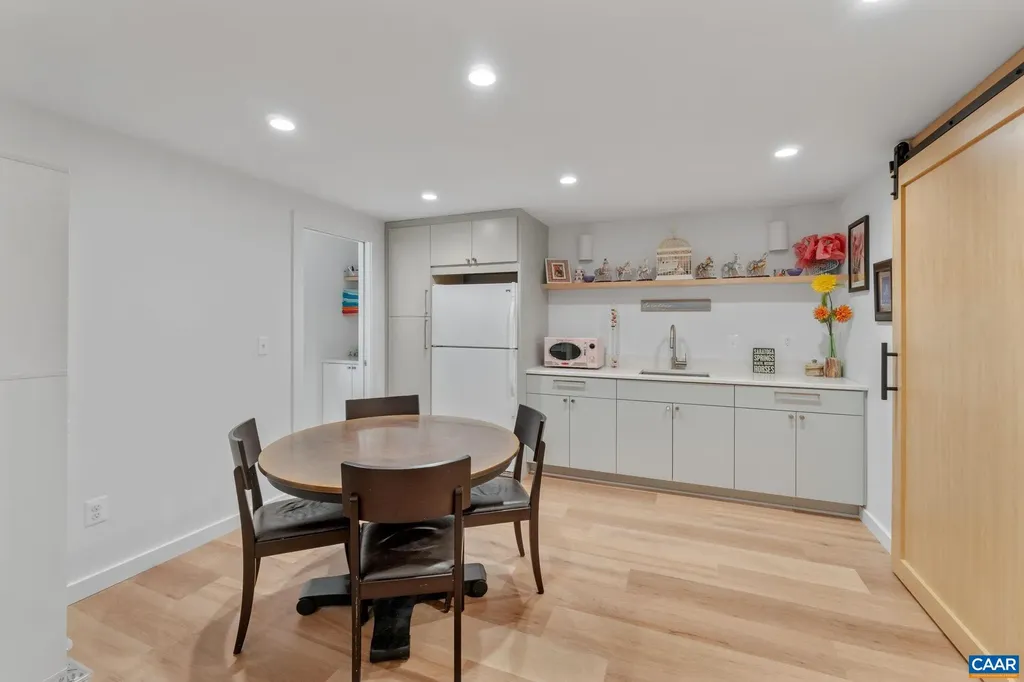 1314 Kenwood Lane Charlottesville VA 22901