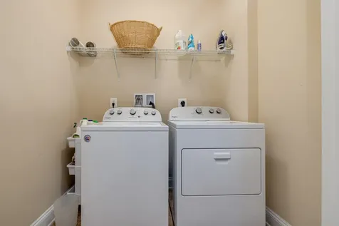 3135 Marion Square Rockingham VA 22801