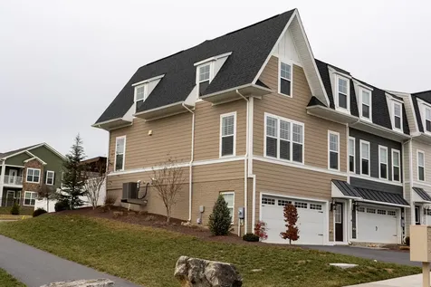 3135 Marion Square Rockingham VA 22801