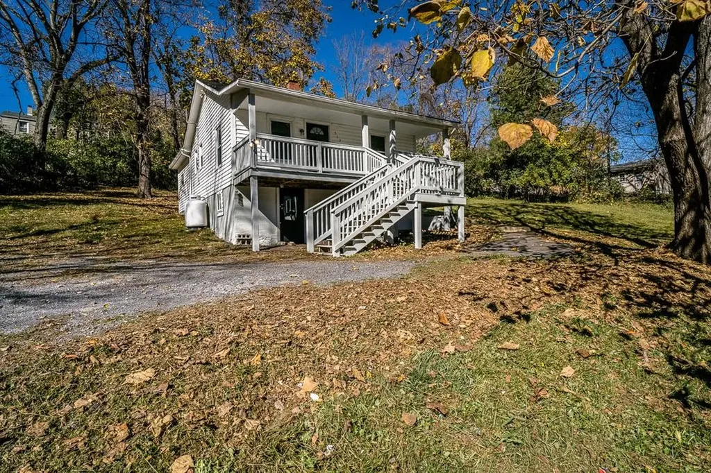 317 Riverside Drive Waynesboro VA 22980