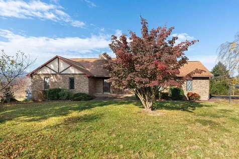 19 Jordan Place Churchville VA 24421