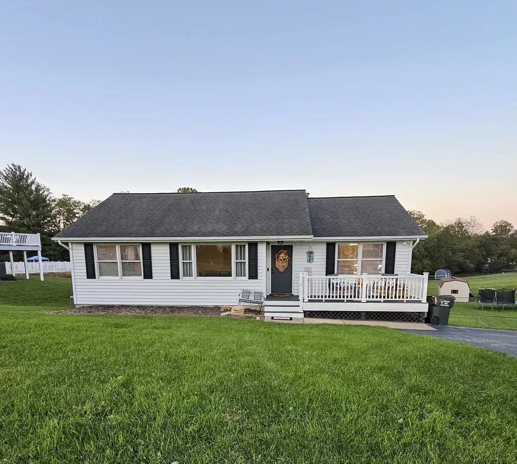 16 Granary Road Verona VA 24482