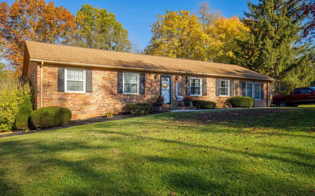 114 Berry Farm Road Staunton VA 24401