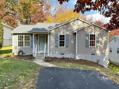 1514 Shenandoah Avenue Waynesboro VA 22980