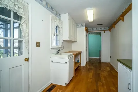 503 Holly Avenue Grottoes VA 24441