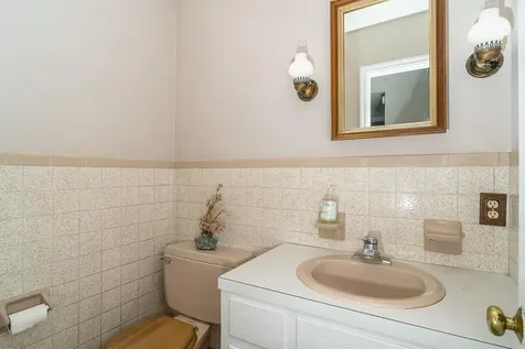 503 Holly Avenue Grottoes VA 24441