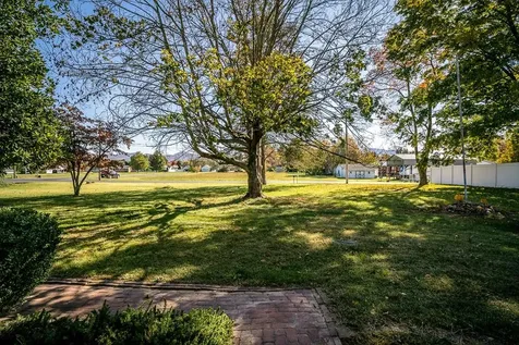 503 Holly Avenue Grottoes VA 24441